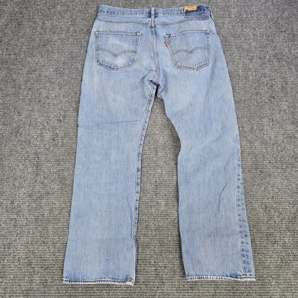 Levi's 501 Jeans Mens 35x30 Tag 36x30 Light Wash Button Fly Distressed